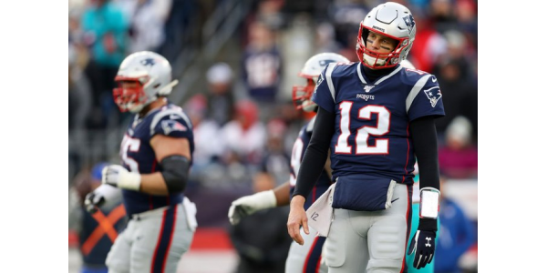 Dix ans plus tard, les Patriots de la Nouvelle-Angleterre n'ont pas réussi à se qualifier à nouveau pour les éliminatoires Dix ans plus tard, les Patriots de la Nouvelle-Angleterre n'ont pas réussi à se qualifier à nouveau pour les éliminatoires